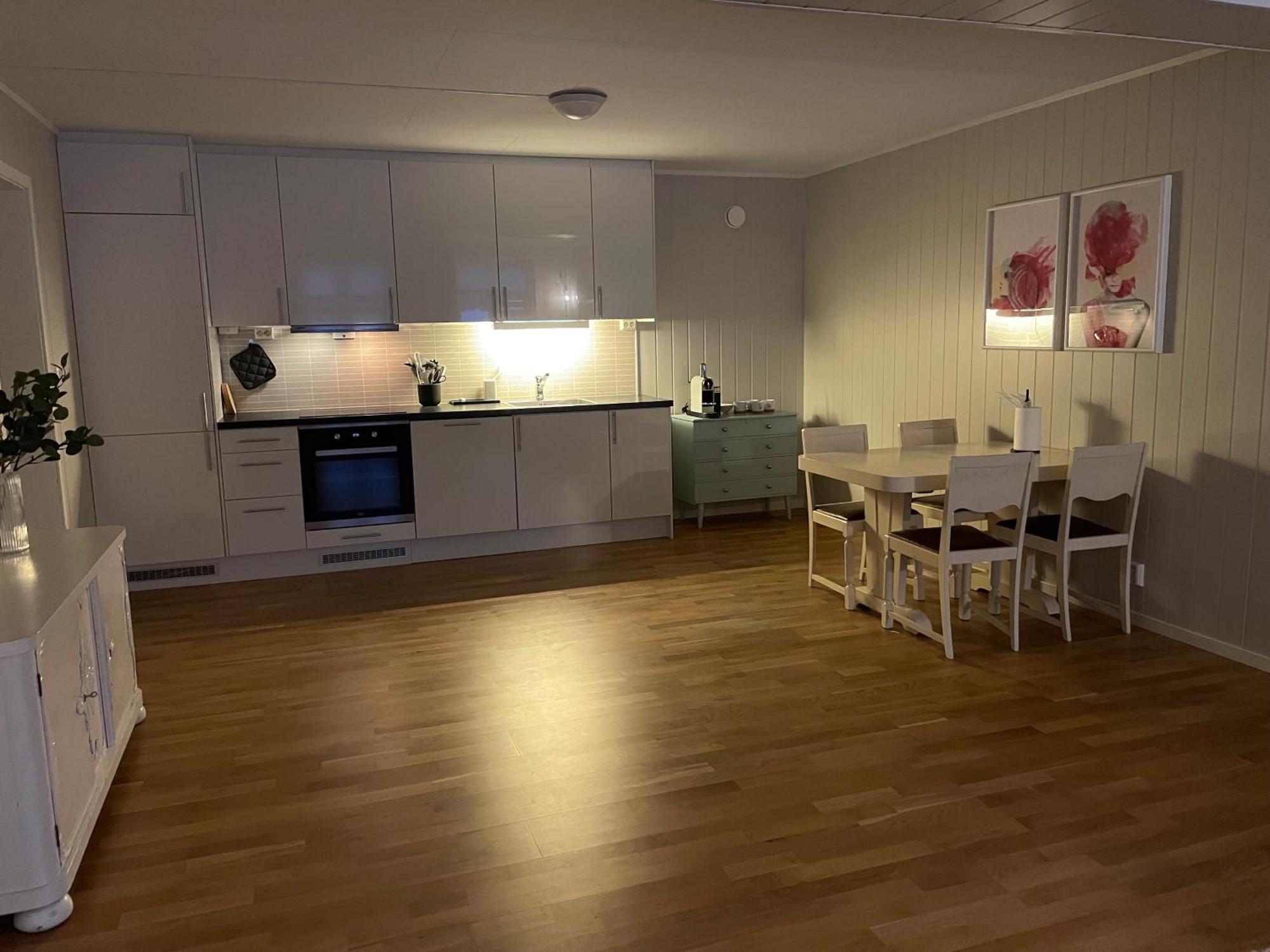 Apartment Svolvær Εξωτερικό φωτογραφία